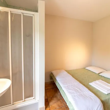 Grand With Bubble Bath * Ferrières