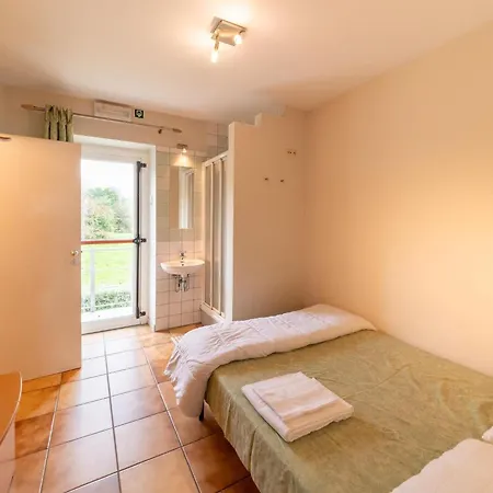 Grand With Bubble Bath Сasa de vacaciones Ferrières