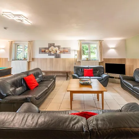 Holiday home Magnificent In With Fireplace